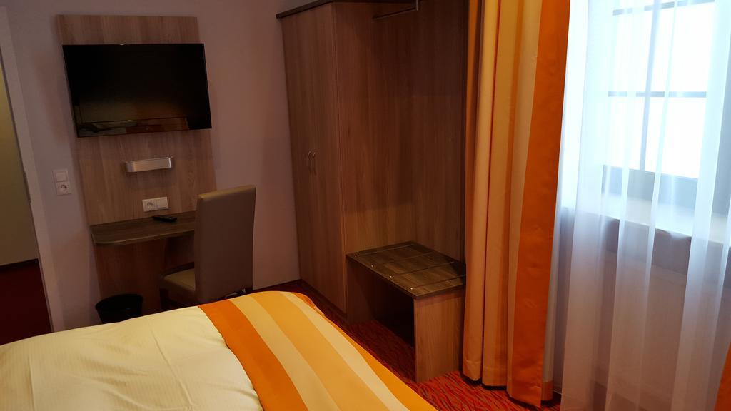 Hotel Trutzpfaff Speyer Bagian luar foto