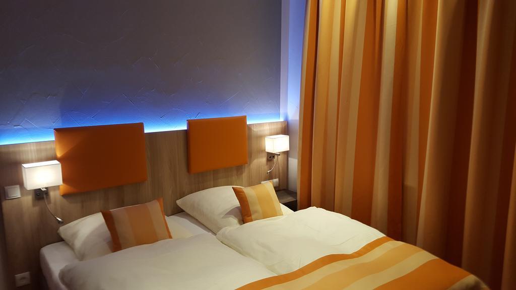 Hotel Trutzpfaff Speyer Bagian luar foto