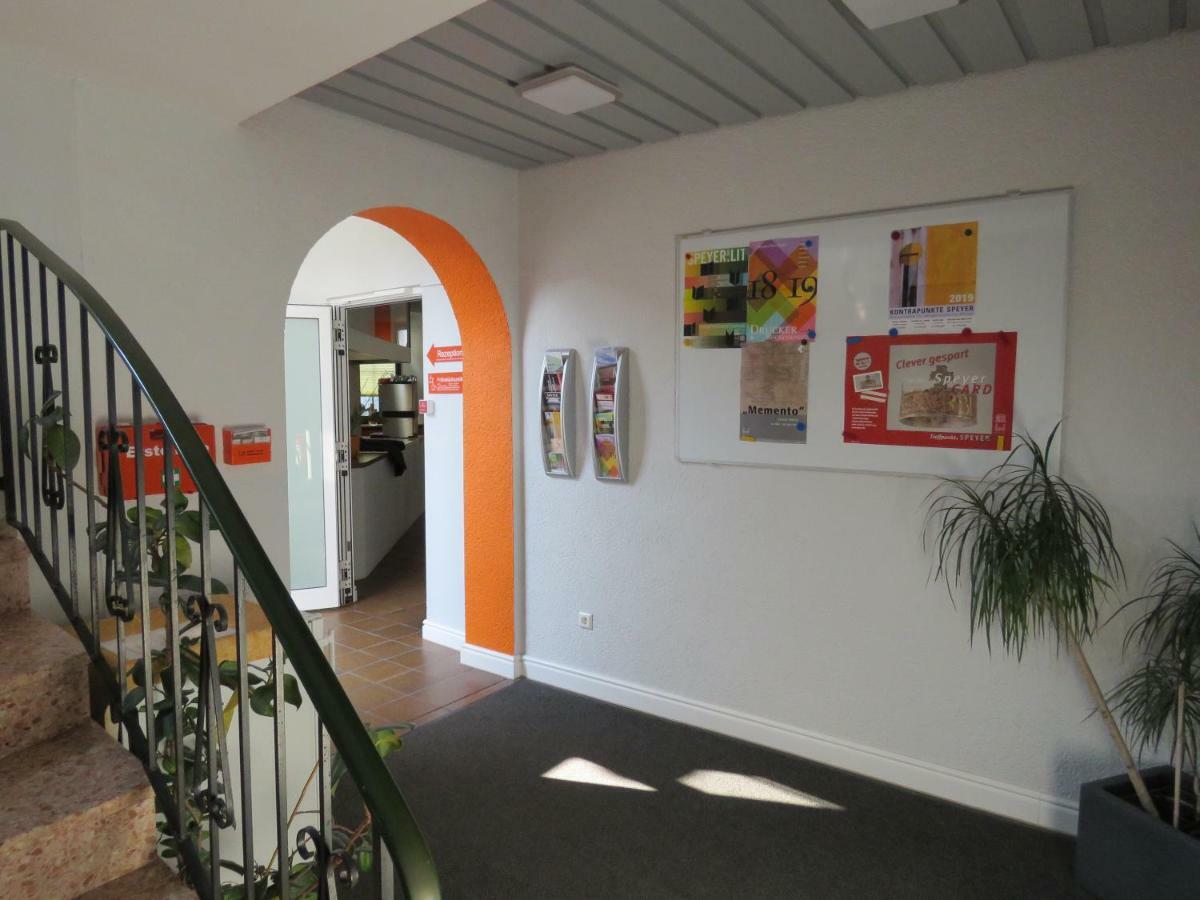 Hotel Trutzpfaff Speyer Bagian luar foto